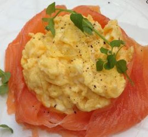 BreakfastSmokedSalmonScrambledEggs.jpg_1596916768